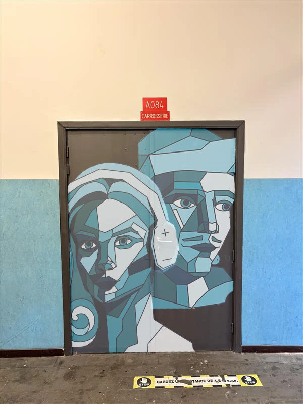 MockUp de la porte avec un dessin créer par Elodie et Noa